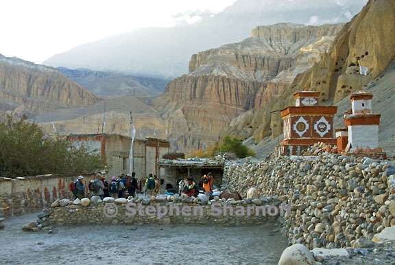 tetang with group graphic